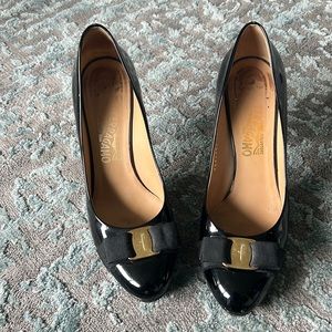 Ferragamo black heels size 10